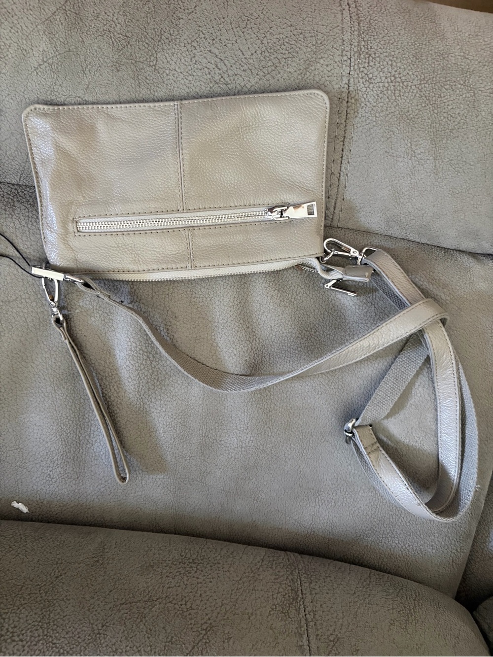 Leather Crossbody Wallet Bag in Light Gray